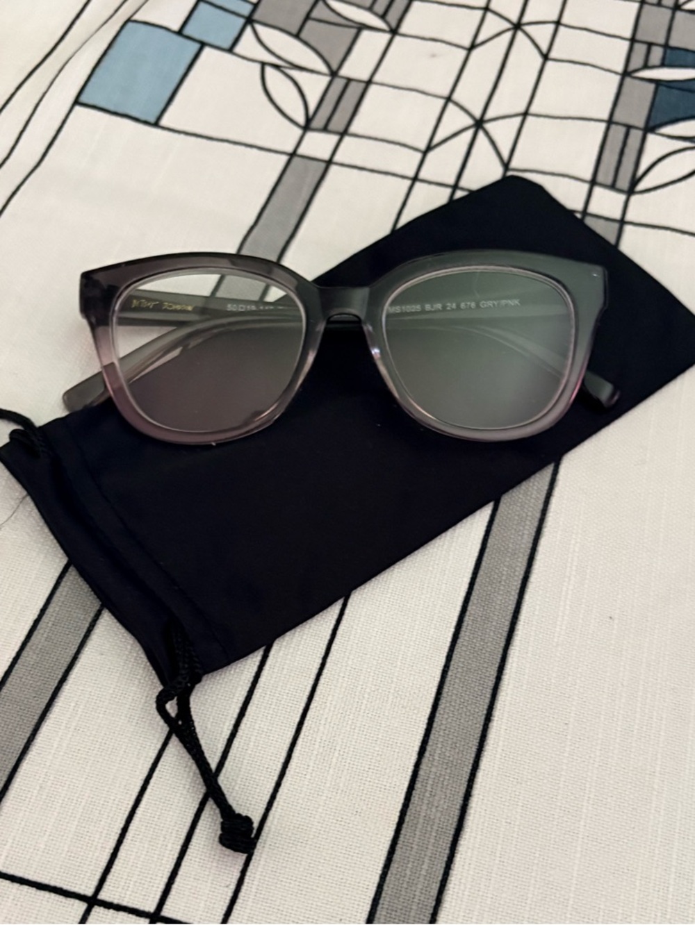 Betsey Johnson Reading Glasses +2.00 New